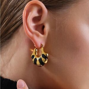 Vintage style hoop earrings N160